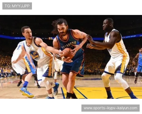 篮球比赛中挡拆后切入时机与防守人协防判断的相互博弈探讨